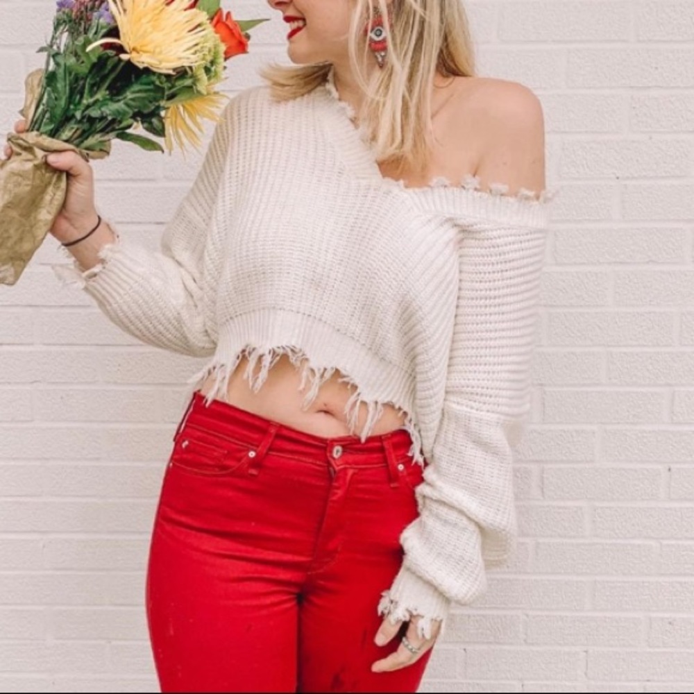 Cropped Frayed Sweater